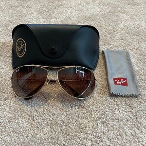 Ray-Ban Aviator Sunglasses